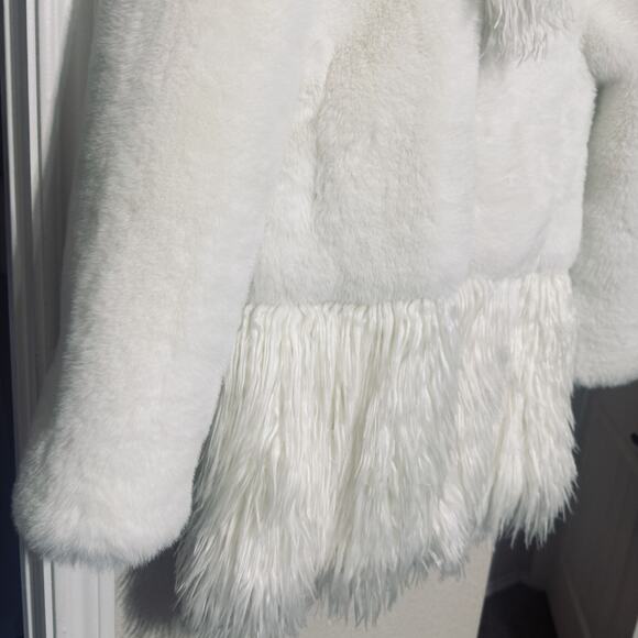 Donna Salyers Fabulous Furs Kids White Faux Fur Coat GIrls sz L hooded pompom - Picture 3 of 7